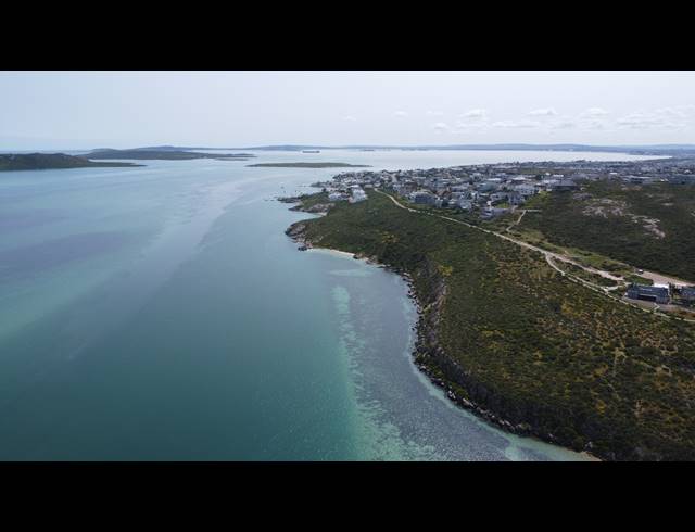 3 BEDROOM VILLA FOR SALE IN SHARK BAY ESTATE